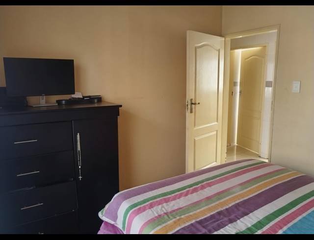 3 BEDROOM HOUSE FOR SALE IN SEBOKENG ZONE 10